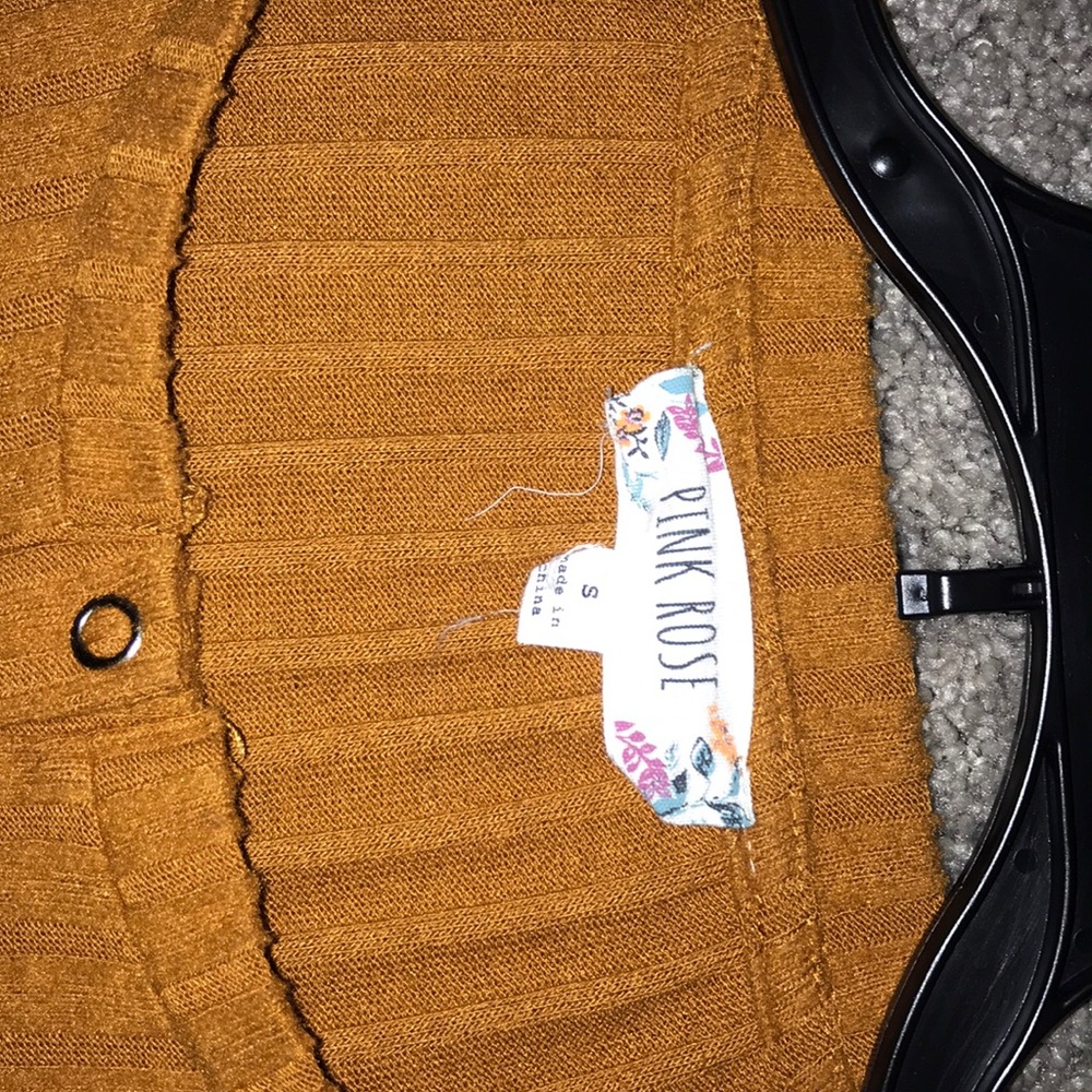 knit burnt orange long sleeve with buttons - Picture 2 of 4